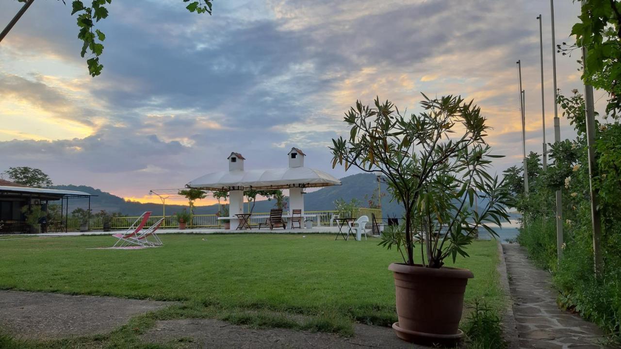 Family Hotel Belvedere Dulgopol Ngoại thất bức ảnh