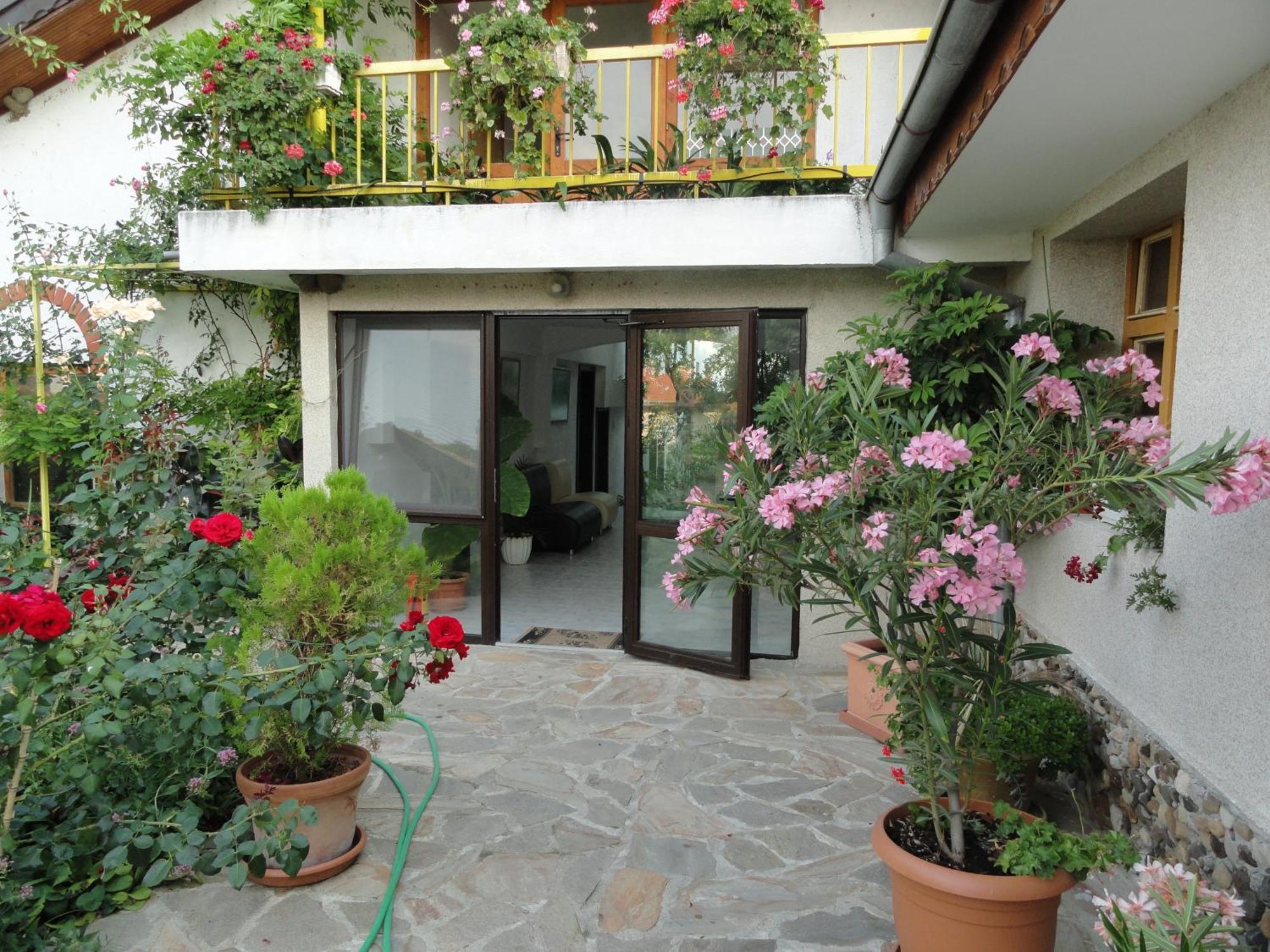 Family Hotel Belvedere Dulgopol Ngoại thất bức ảnh