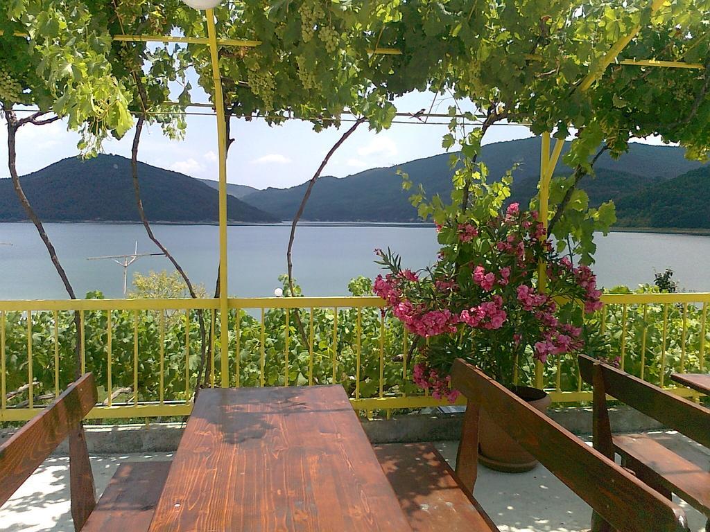 Family Hotel Belvedere Dulgopol Ngoại thất bức ảnh
