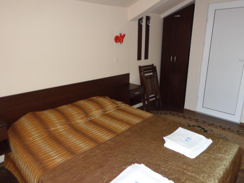 Family Hotel Belvedere Dulgopol Ngoại thất bức ảnh