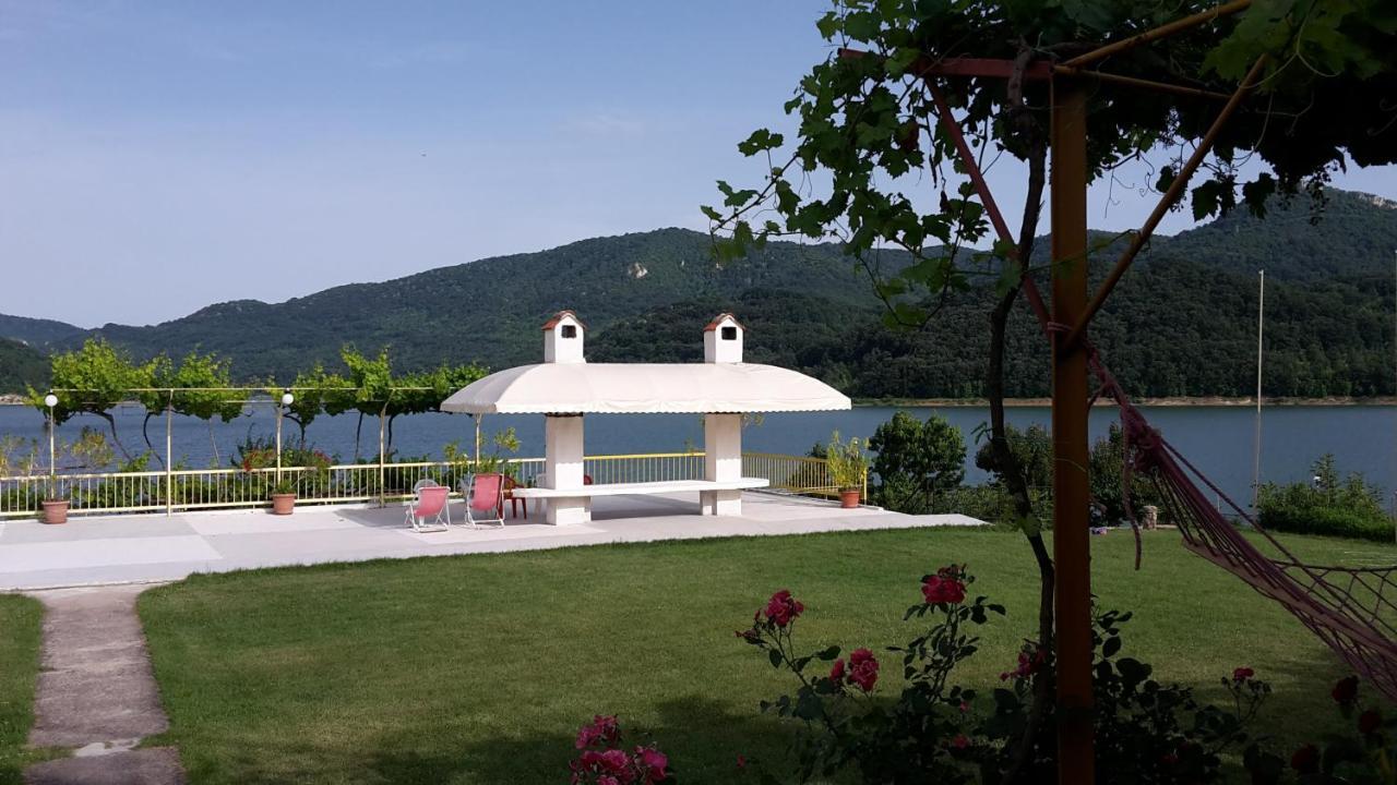 Family Hotel Belvedere Dulgopol Ngoại thất bức ảnh